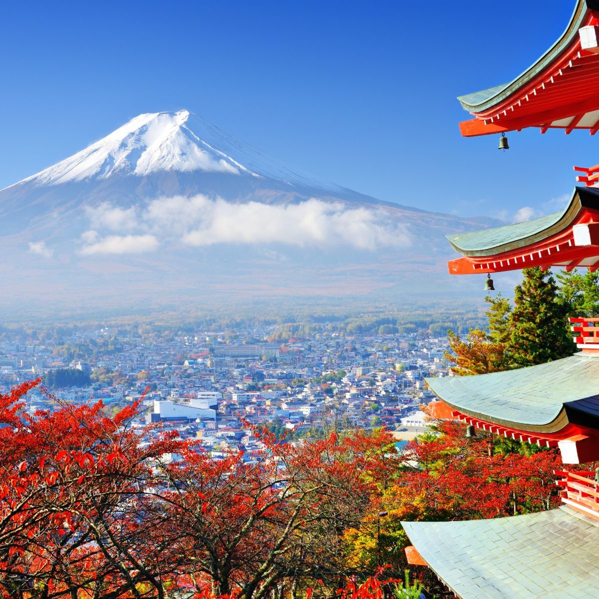 Rondreis Japan Mount Fuji met herfstkleuren