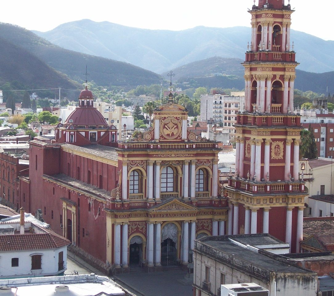 rondreis Argentinië, Salta, roze kathedraal