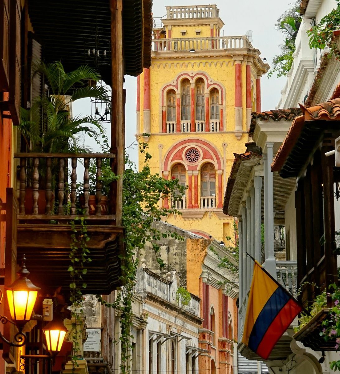 rondreis colombia, cartagena kerktoren rondreis colombia, cartagena kerktoren