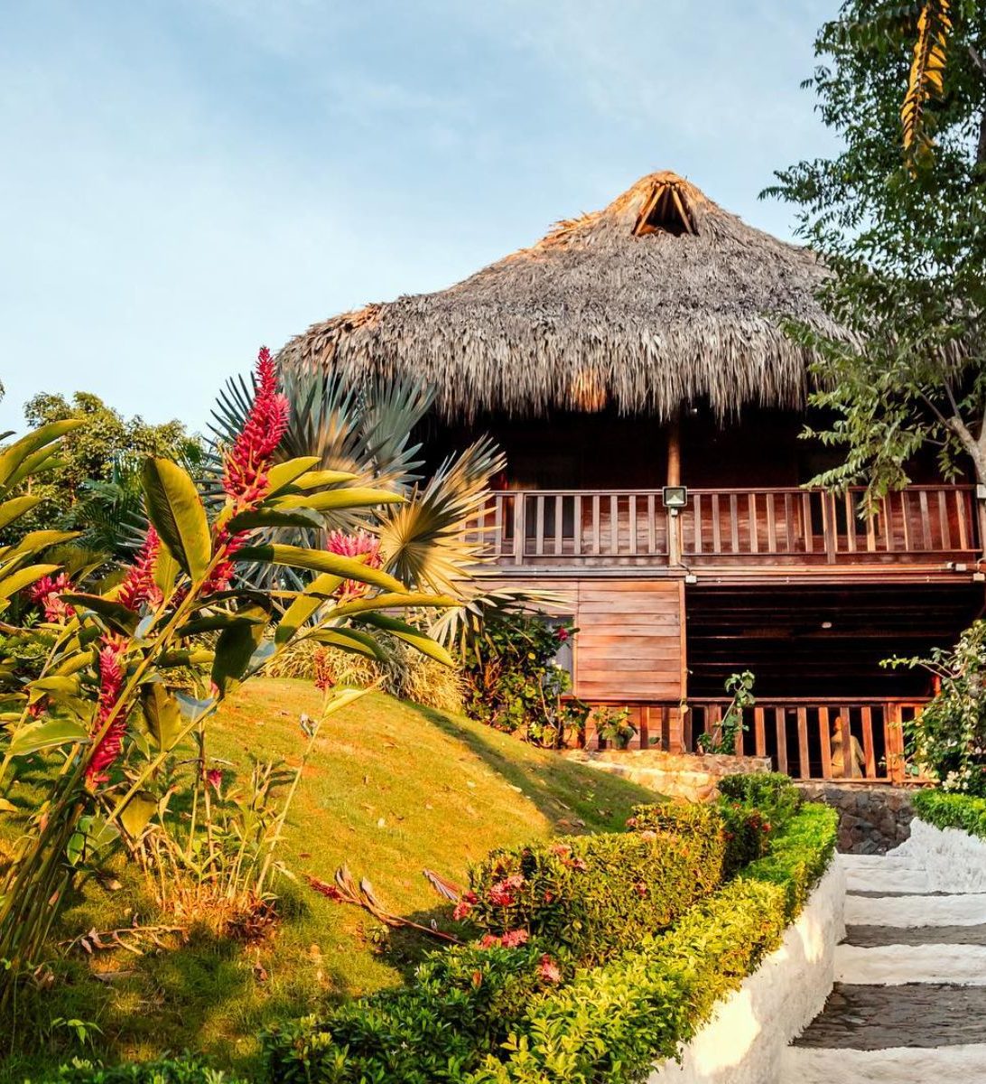 Rondreis Colombia, Tayrona, Yachay - buitenaanzicht