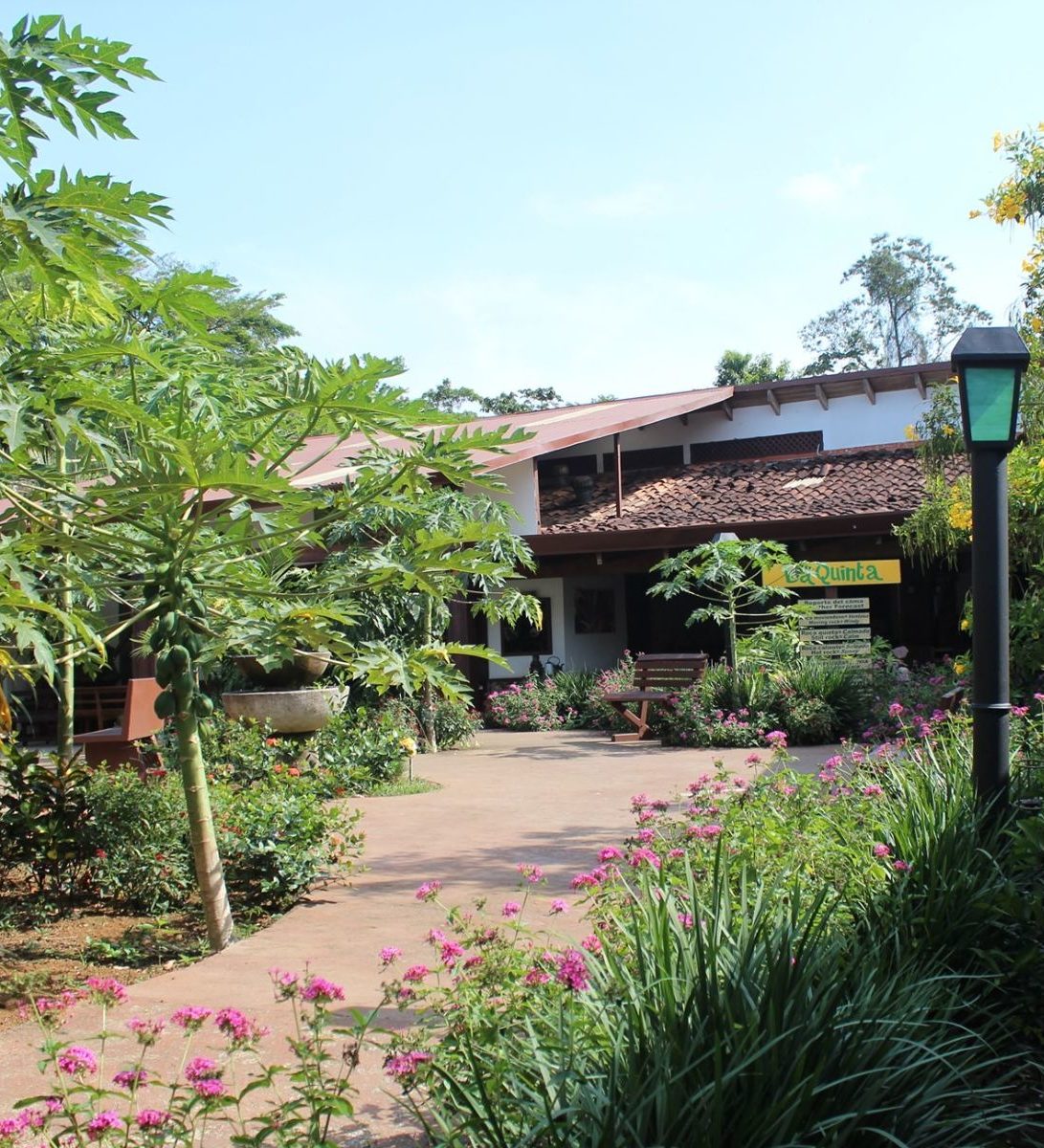 Rondreis Costa Rica, Puerto Viejo de Sarapiqui, La Quinta Sarapiqui Lodge, vooraanzicht