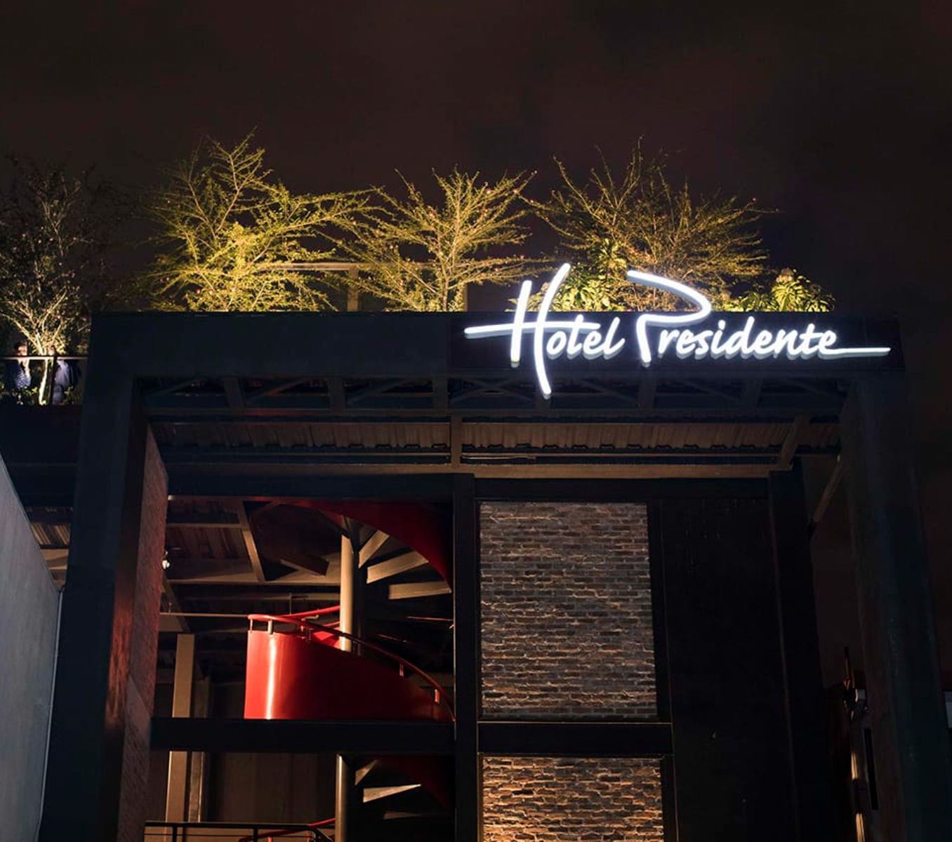 Rondreis Costa Rica, San Jose, Hotel Presidente, buitenaanzicht naam hotel