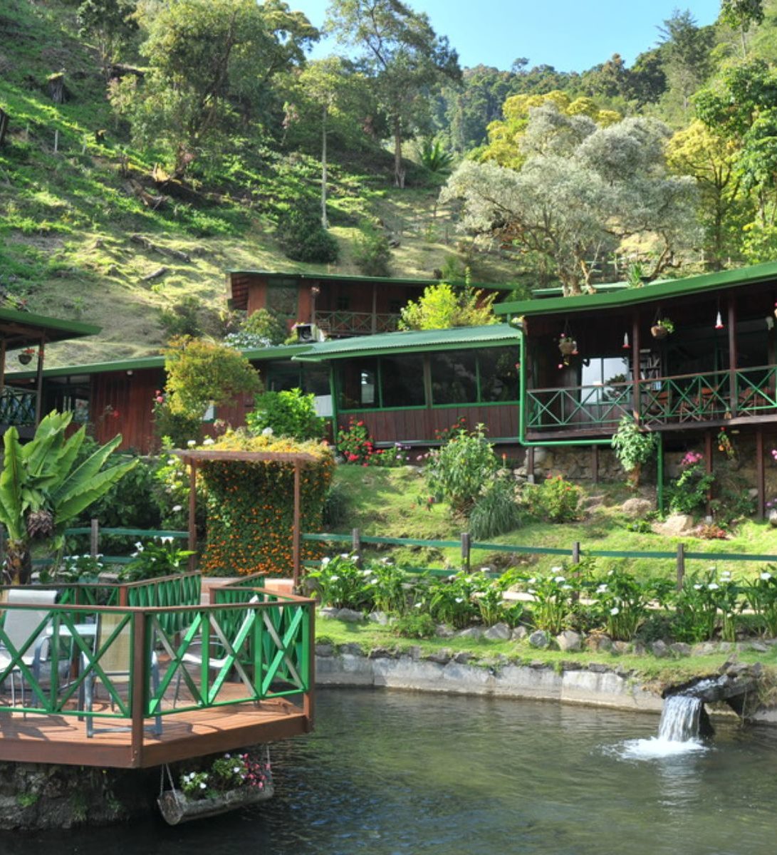 Rondreis Costa Rica, San gerardo de Dota, Trogon Lodge buitenaanzicht
