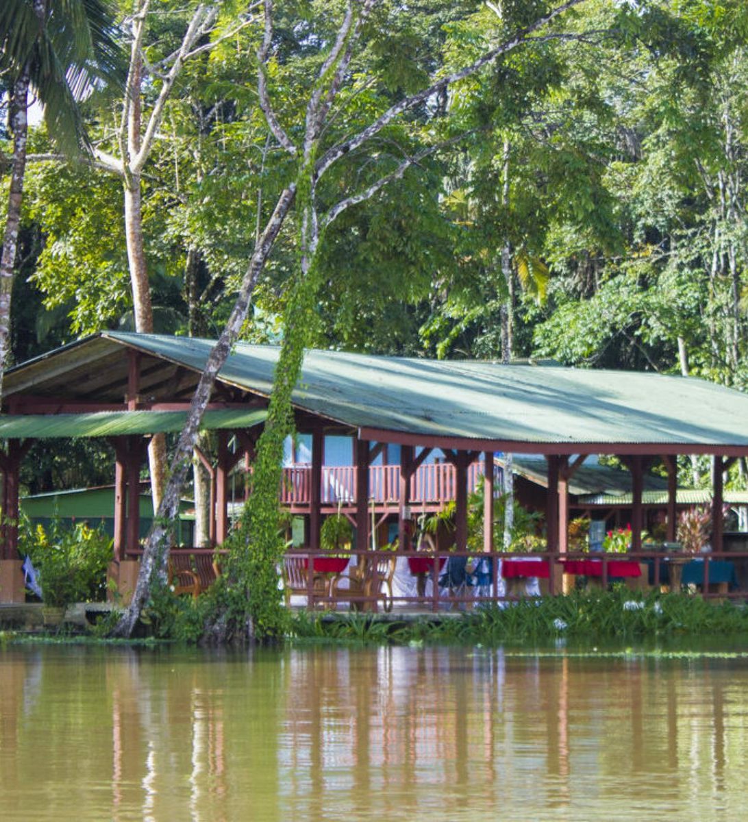 Rondreis Costa Rica,Barra de Pacuare, Lirio Lodge, restaurant