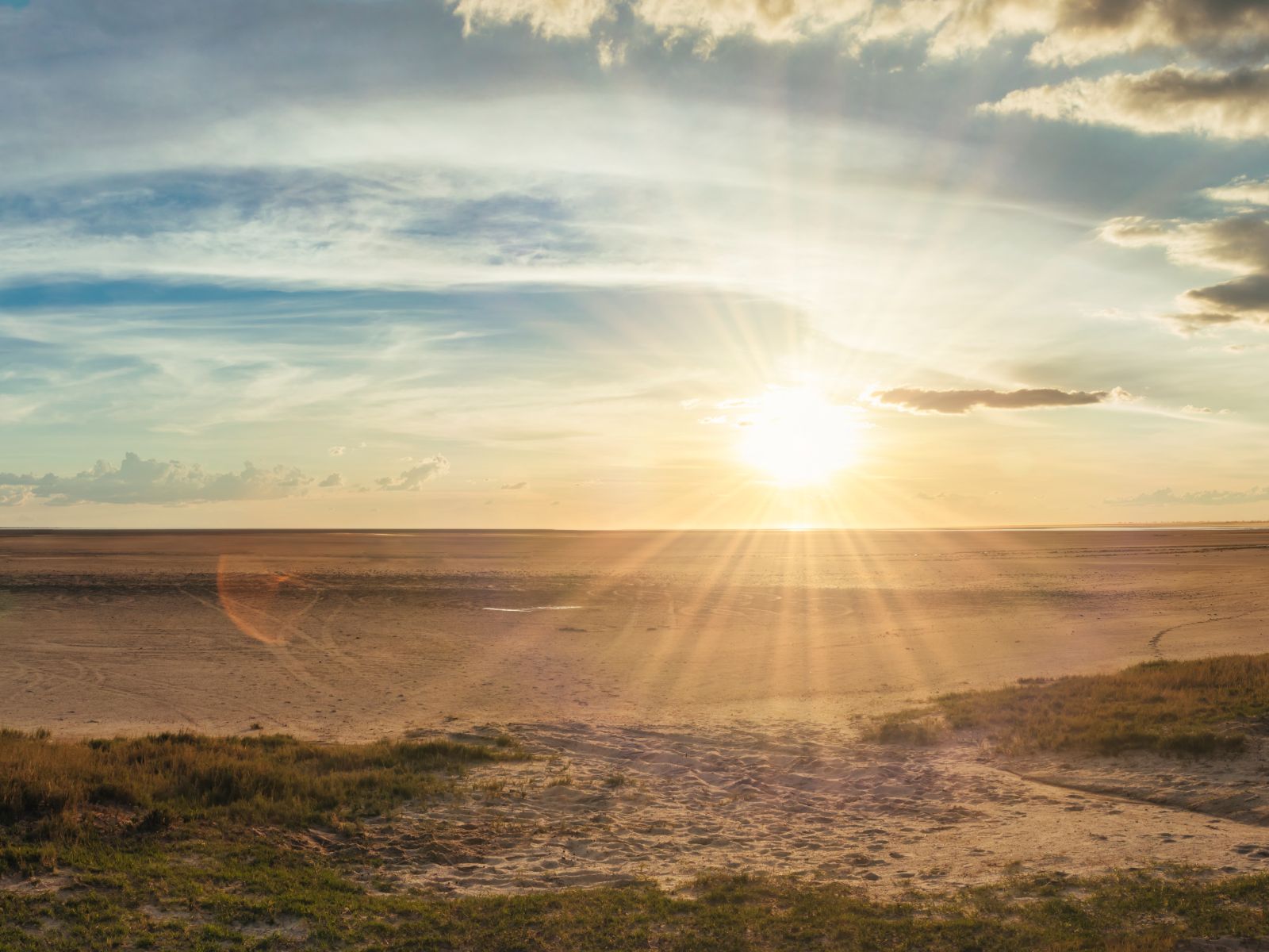 Rondreis Botswana, Nata, zoutpannen en zonsondergang Makgadikgadi