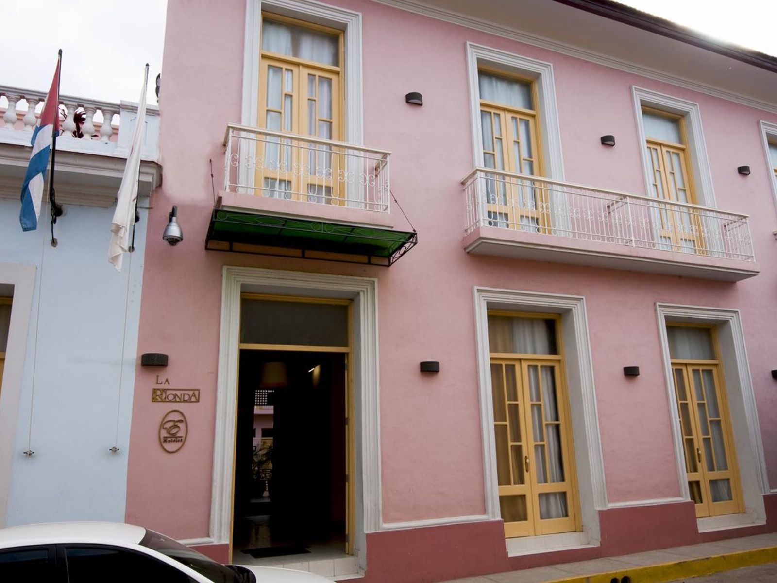 Rondreis Cuba, Trinidad, Hotel La Ronda, buitenaanzicht