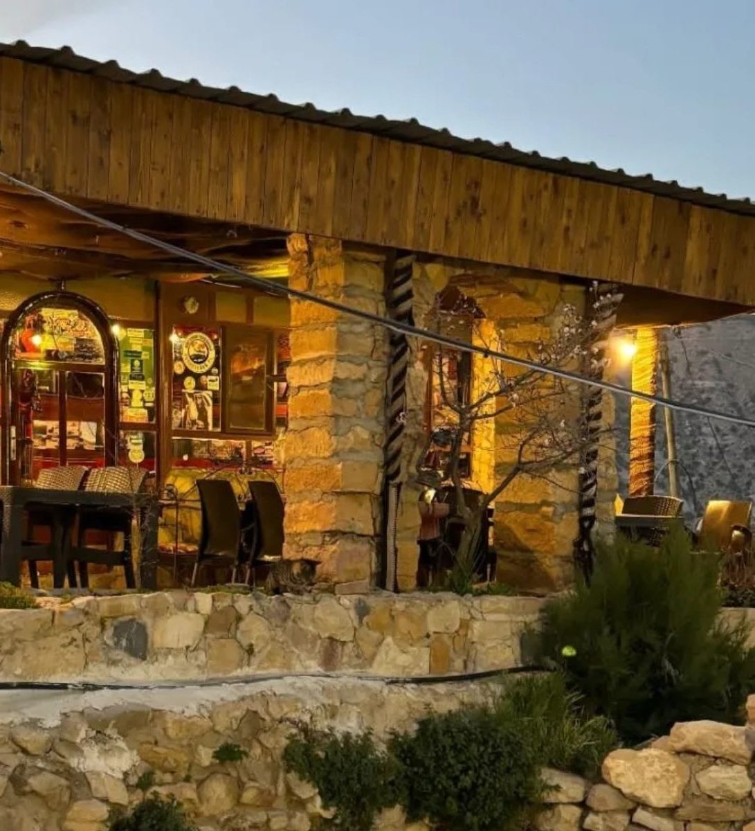 Rondreis Jordanië, Dana Biosphere Reserve, Dana Tower – buitenaanzicht restaurant Rondreis Jordanië, Dana Biosphere Reserve, Dana Tower - buitenaanzicht restaurant