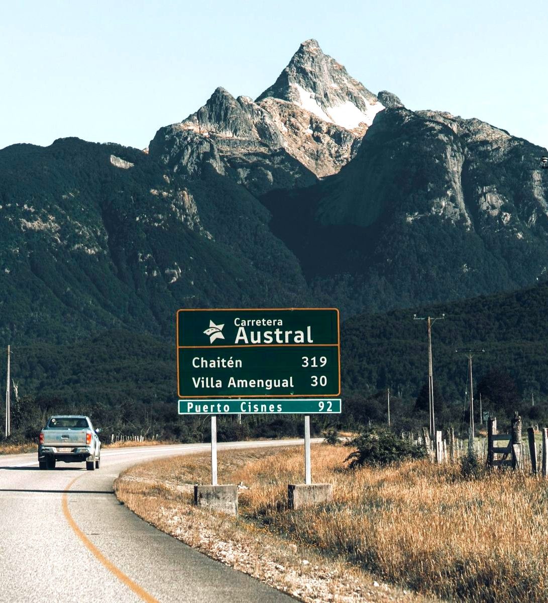 Rondreis Chili, Carretera austral, bord naast de snelweg Rondreis Chili, Carretera austral, bord naast de snelweg