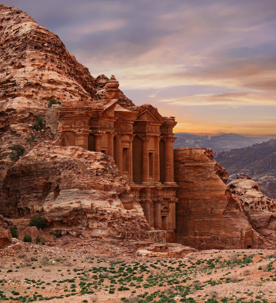 Rondreis Jordanië, Petra, zijaanzicht Rondreis Jordanië, Petra, zijaanzicht