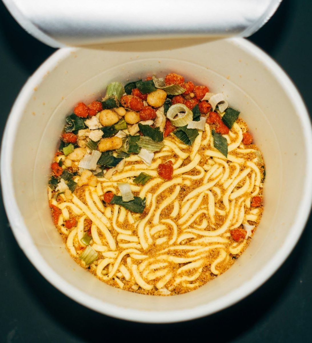 Rondreis Japan, inhoud cup noodle Rondreis Japan, inhoud cup noodle