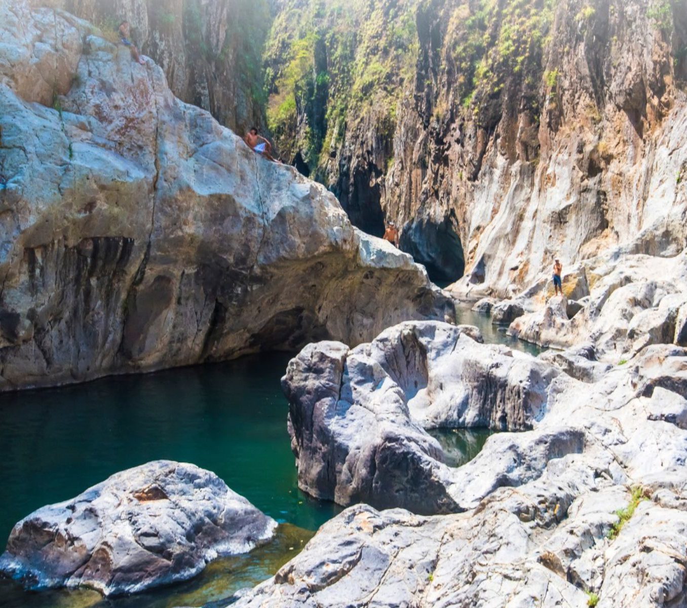 Rondreis Nicaraqua, Somoto Canyon, rotsen