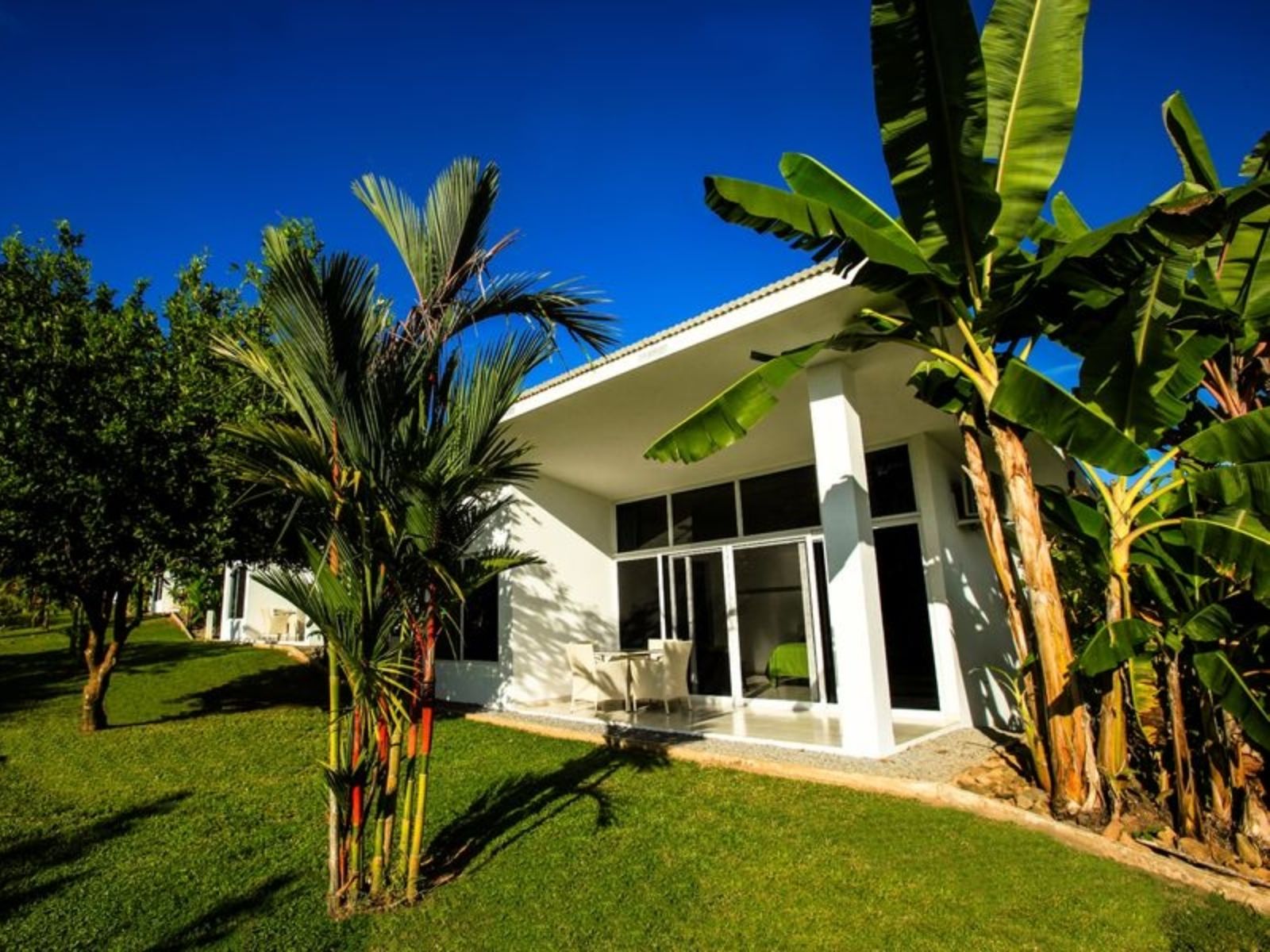 Rondreis Panama, Boca Chica, Bocas del Mar, buitenaanzicht verblijf