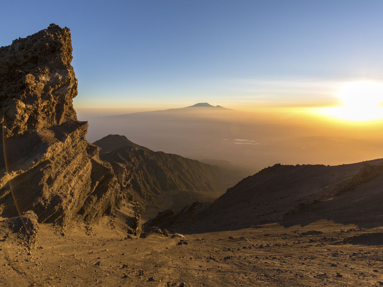 Rondreis Tanzania, Kilimanjaro, uitzicht zonsondergang