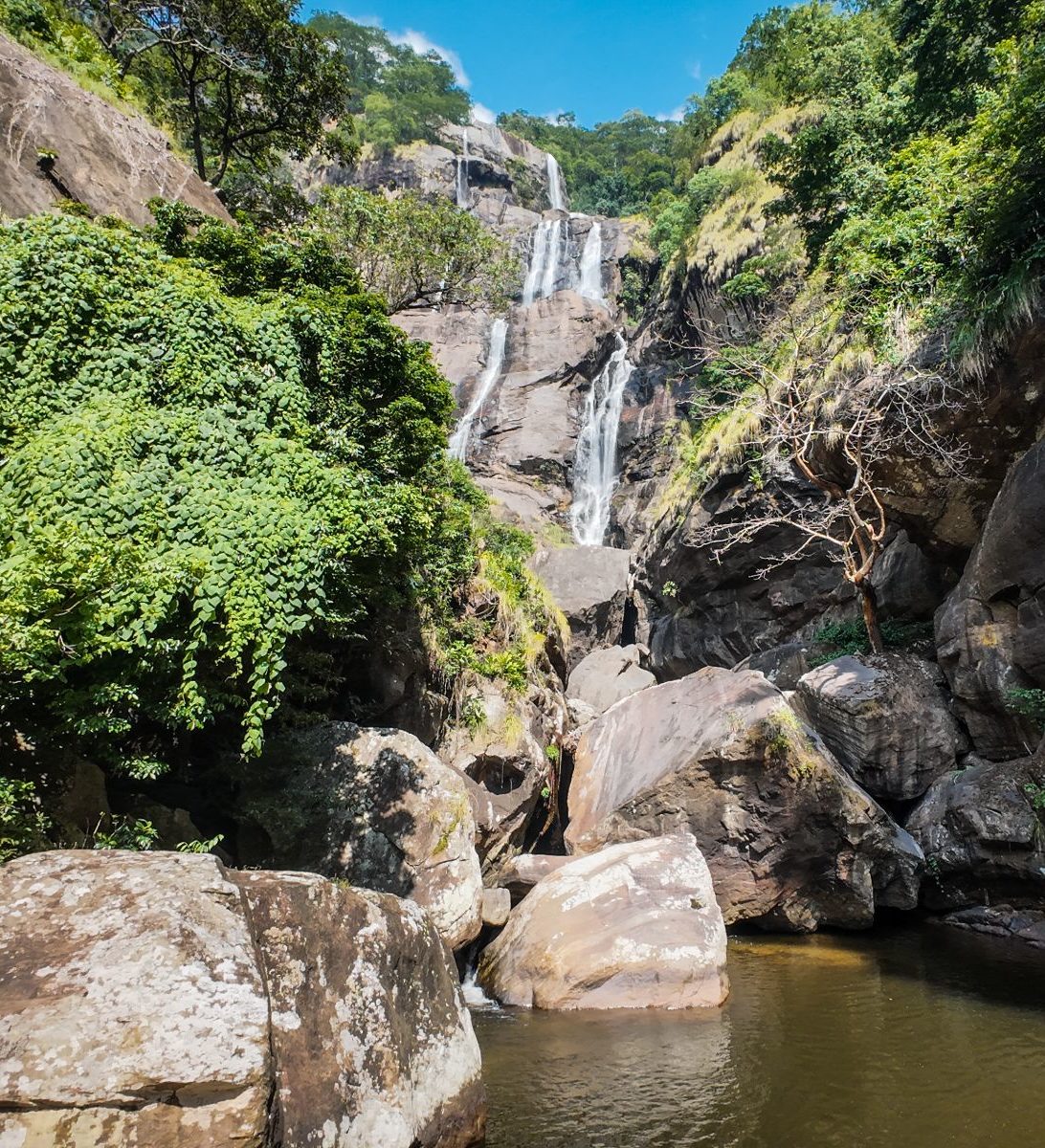 Rondreis Tanzania, Udzungwa National Park, waterval in de bergen Rondreis Tanzania, Udzungwa National Park, waterval in de bergen