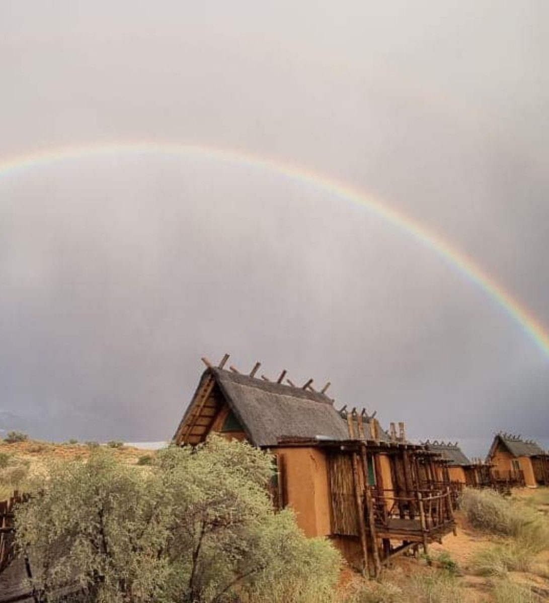 Rondreis Zuid-Afrika, Kgalagadi, Xaus Lodge, buitenaanzicht Rondreis Zuid-Afrika, Kgalagadi, Xaus Lodge, buitenaanzicht