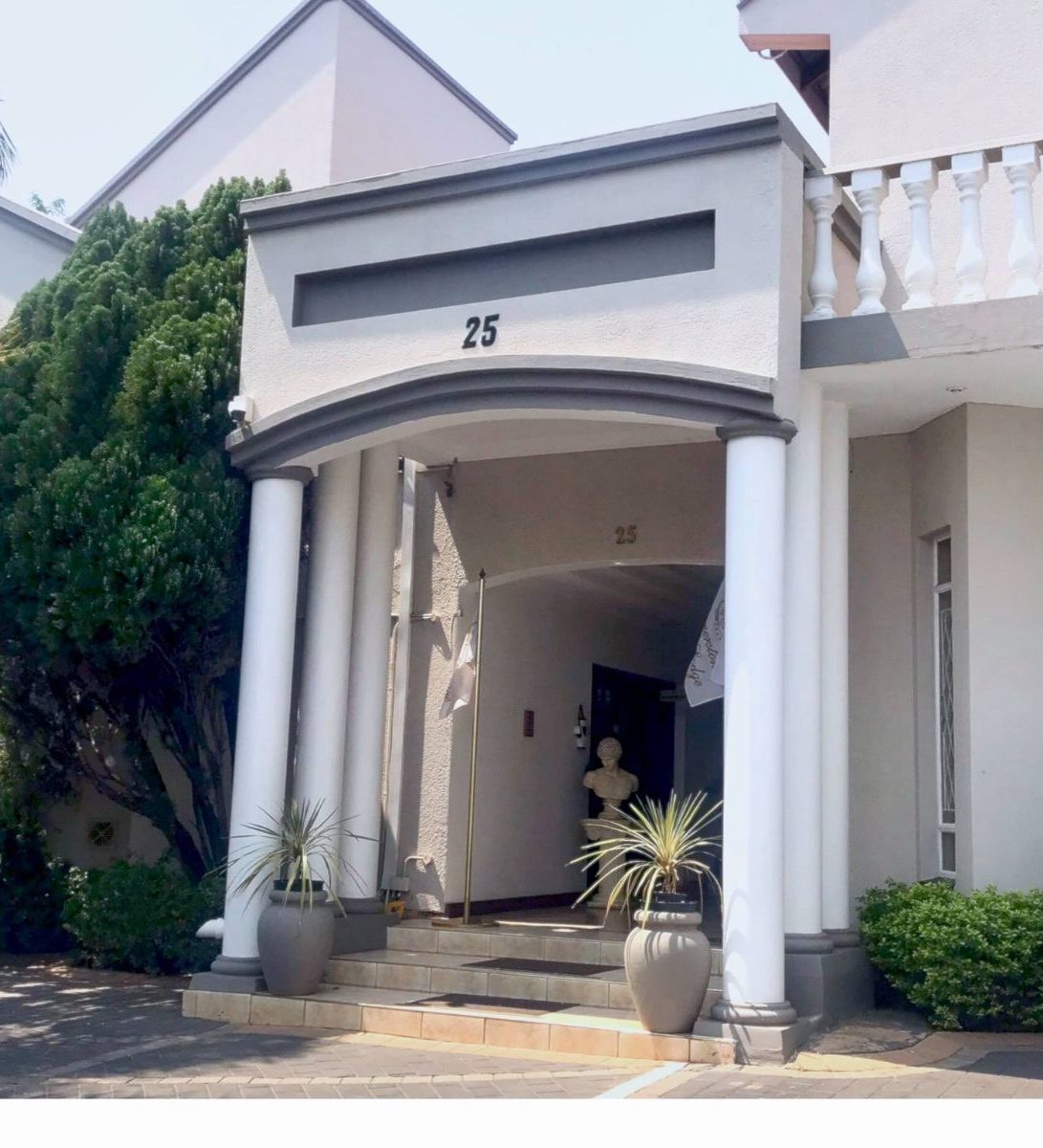 Rondreis Zuid-Afrika, Pretoria, Cornerstone Guest Lodge, buitenaanzicht Rondreis Zuid-Afrika, Pretoria, Cornerstone Guest Lodge, buitenaanzicht