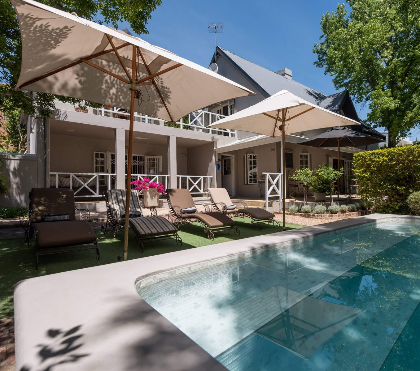 Rondreis Zuid-Afrika, Stellenbosch, Baruch Guest House, buitenaanzicht