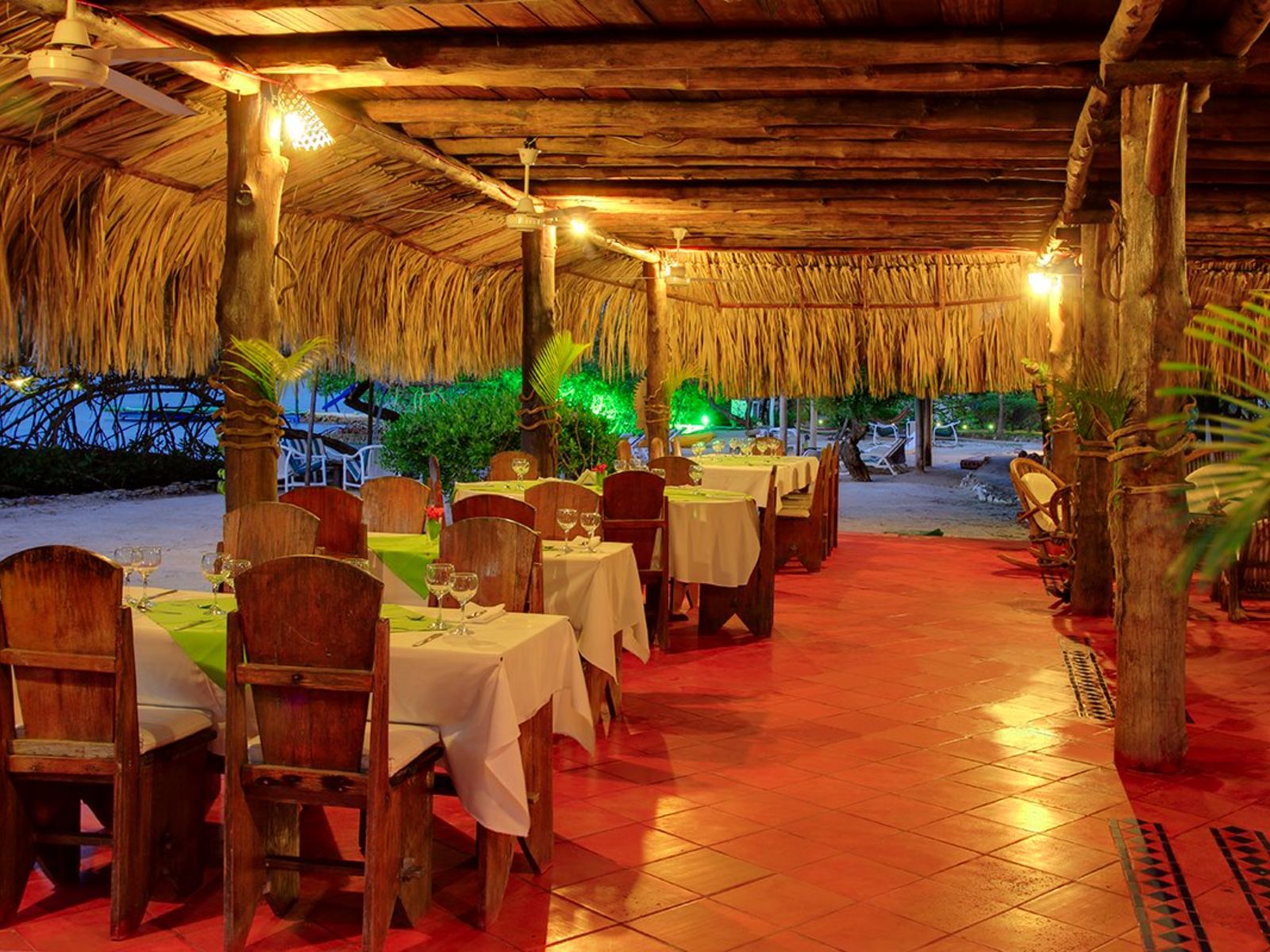 rondreis colombia isla de baru auro hotel by sport baru hotel restaurant 3