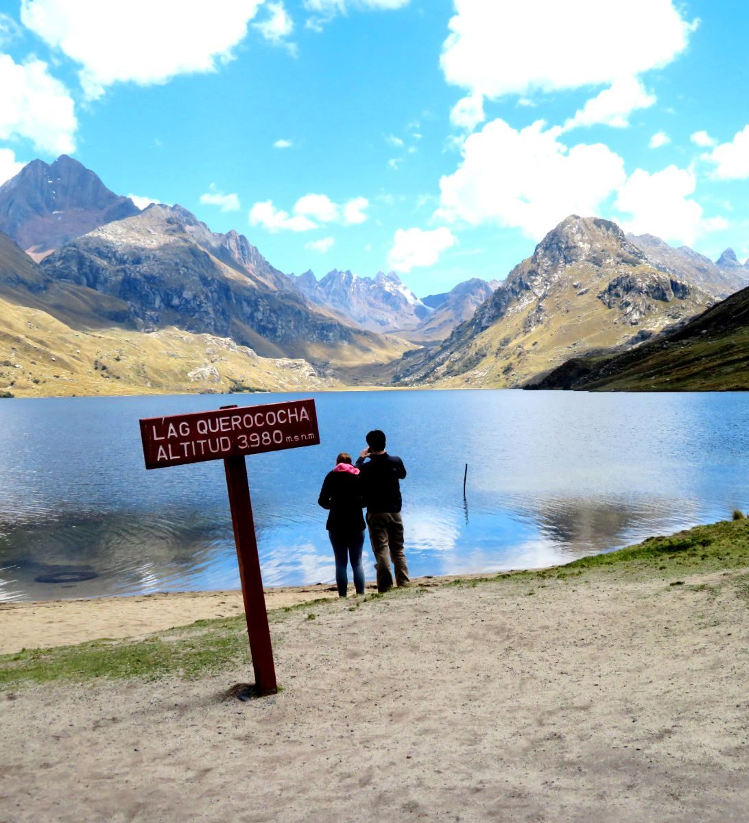 Rondreis Peru, Huaraz, Querococha lake Rondreis Peru, Huaraz, Querococha lake