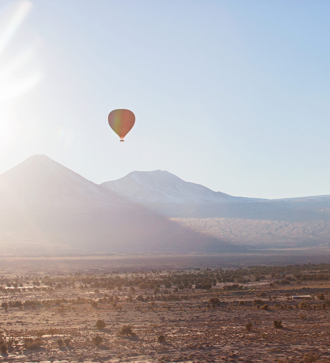 Rondreis-Chili-Atacama-luchtballon-boven-de-woestijn Rondreis-Chili-Atacama-luchtballon-boven-de-woestijn