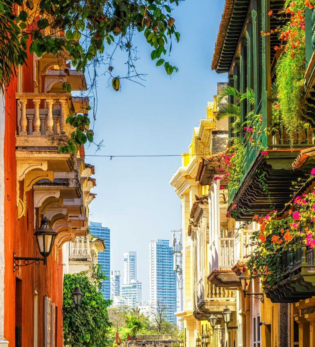Rondreis-Colombia-Cartagena-kleurrijke-straat-aspect-ratio-382-420 Rondreis-Colombia-Cartagena-kleurrijke-straat-aspect-ratio-382-420