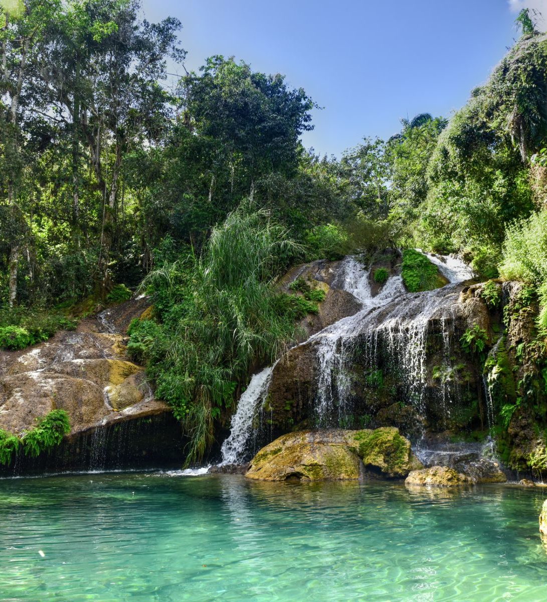 Rondreis Cuba, Cienfugos, watervallen El Nicho Rondreis Cuba, Cienfugos, watervallen El Nicho