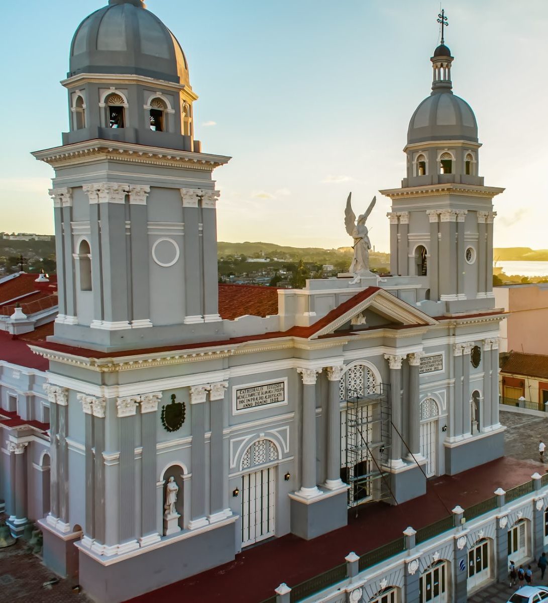 Rondreis Cuba, Santiago de Cuba, Santiago de Cuba Cathedral Rondreis Cuba, Santiago de Cuba, Santiago de Cuba Cathedral