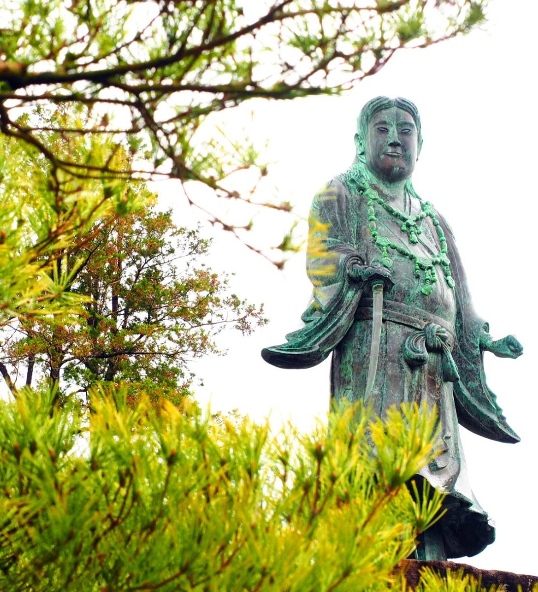 Rondreis Japan, Kanazawa, Standbeeld Yamato Takeru Rondreis Japan, Kanazawa, Standbeeld Yamato Takeru