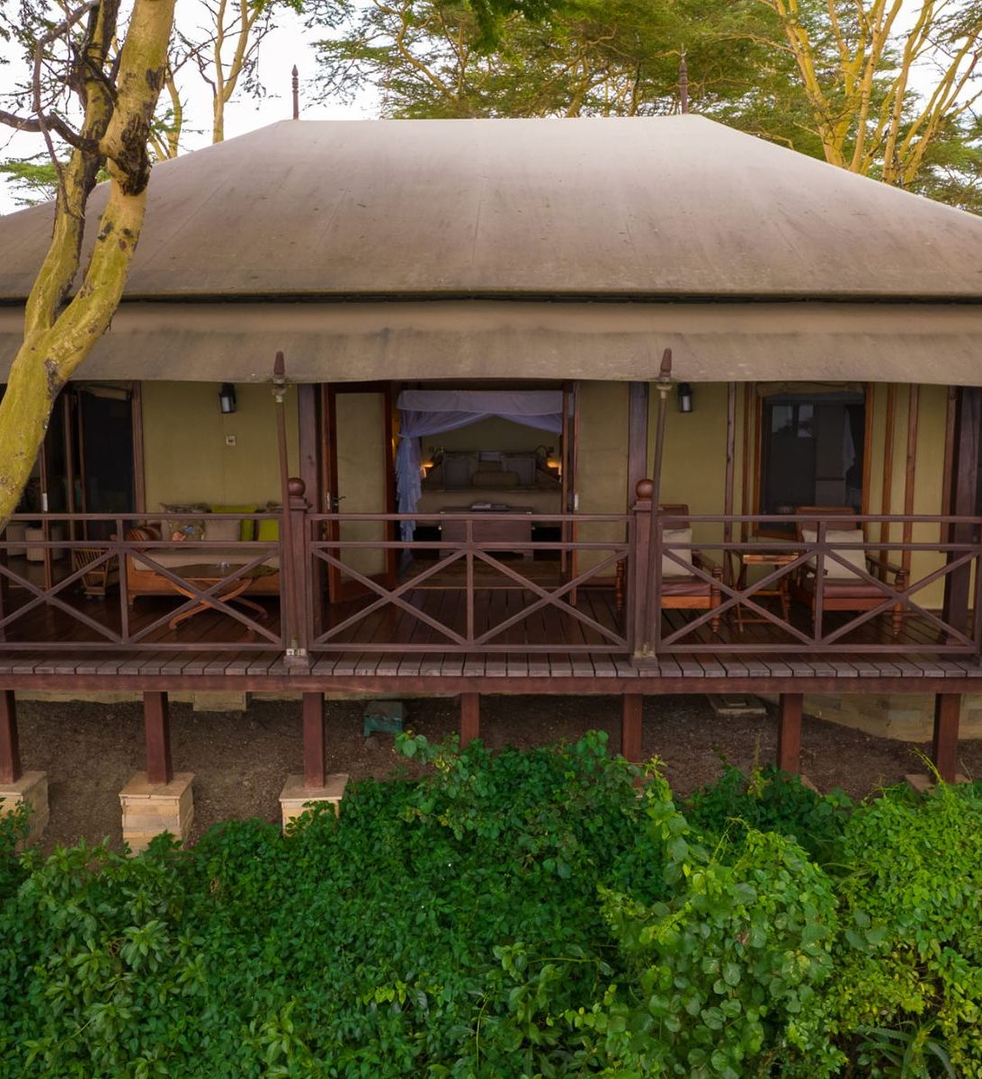 Rondreis Kenia, Lake Nakuru, Lake Elementaita Serena Camp, buitenaanzicht verblijf Rondreis Kenia, Lake Nakuru, Lake Elementaita Serena Camp, buitenaanzicht verblijf