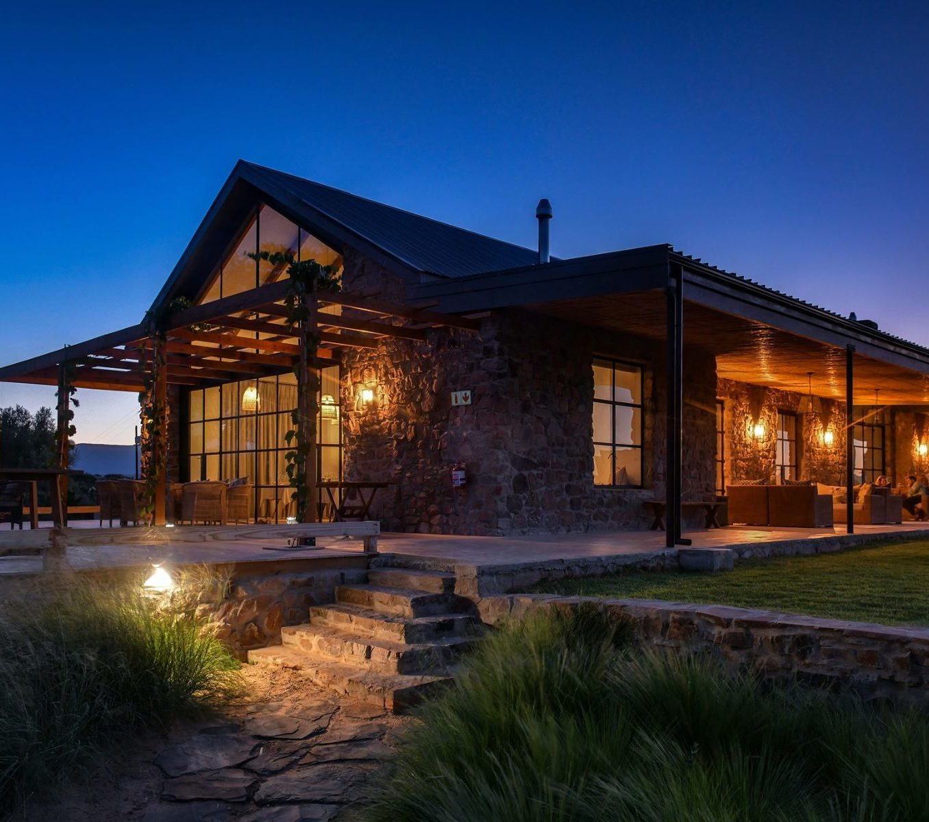 Rondreis Zuid-Afrika, Clanwilliam, Simbavati Cederberg Ridge, buitenaanzicht hotel