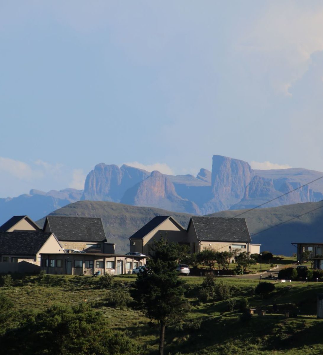 Rondreis Zuid-Afrika, Drakensberg, Witsieshoek Mountain lodge, overzicht omgeving lodge