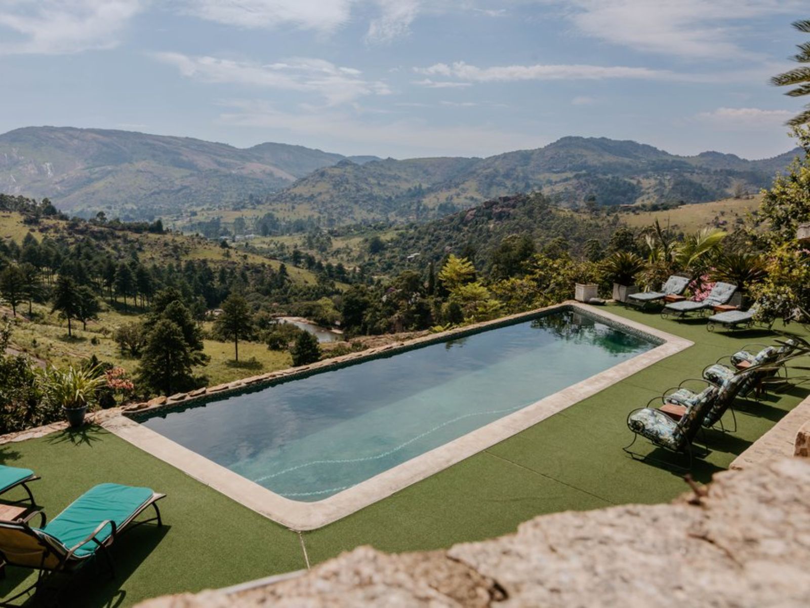 Rondreis Zuid-Afrika, Lobamba, Ematjeni Luxury Guesthouse, zwembad
