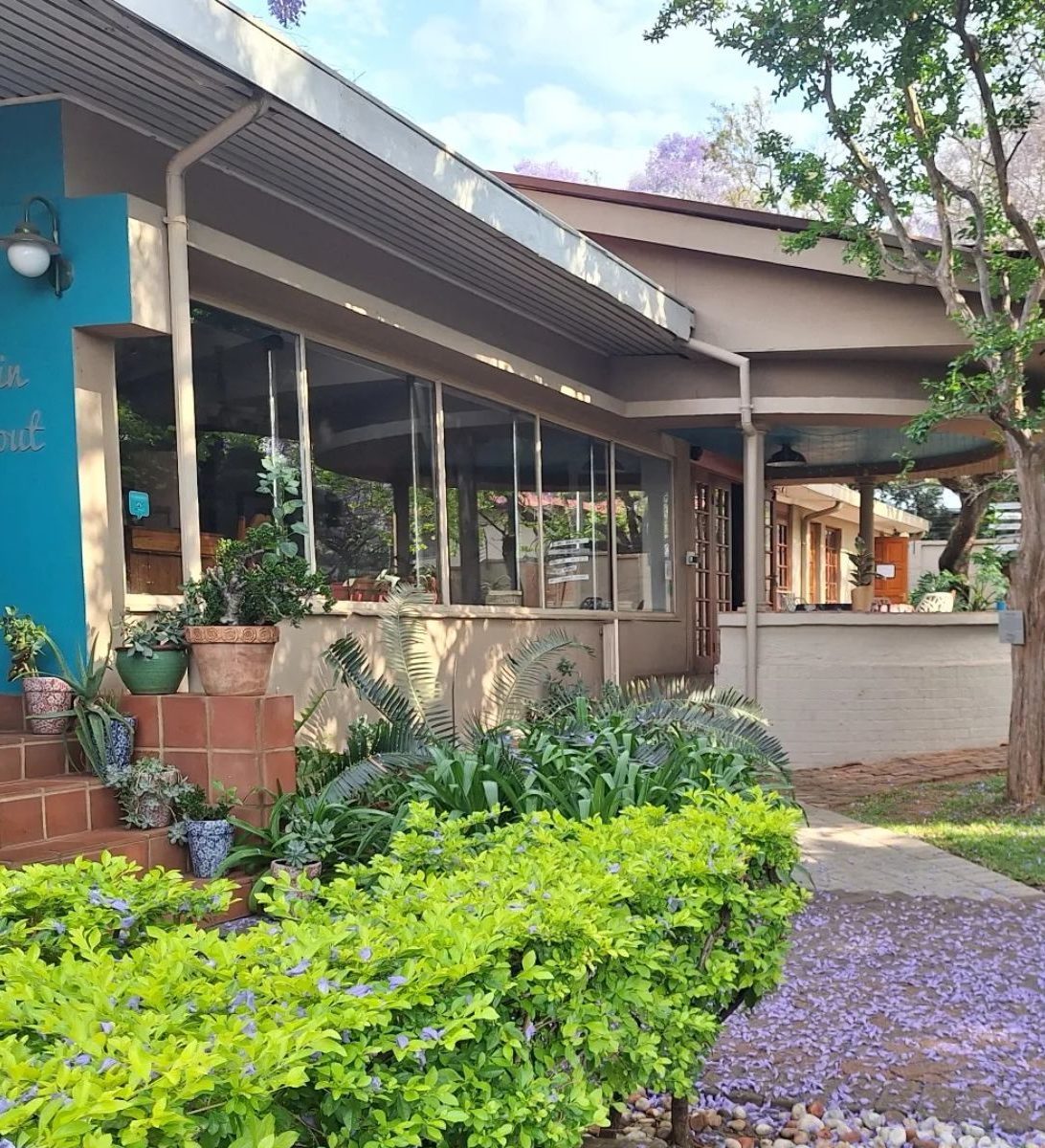 Rondreis Zuid-Afrika, Pretoria, 3 @ Marion Guesthouse, zijaanzicht ingang guest house Rondreis Zuid-Afrika, Pretoria, 3 @ Marion Guesthouse, zijaanzicht ingang guest house