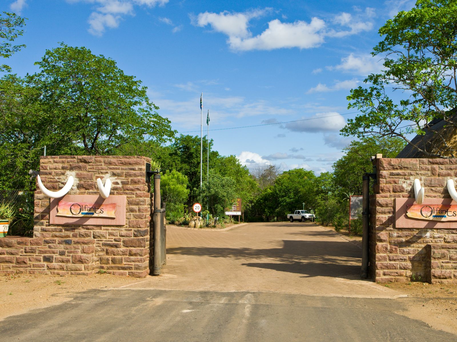 rondreis zuid afrika, kruger park, olifants rest camp 2rondreis zuid afrika, kruger park, olifants rest camp, ingang camp